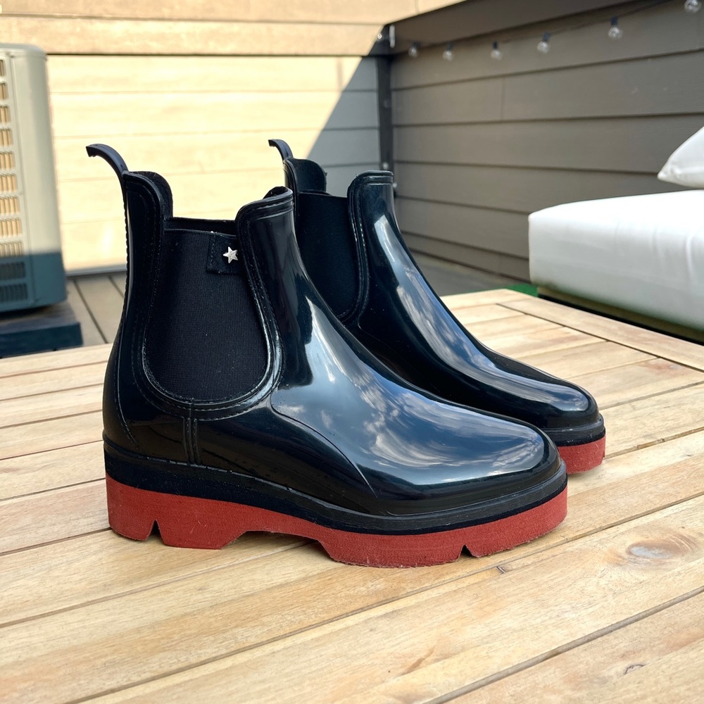 Rare! Free People Cubana’s Platform Chelsea Rain Boot